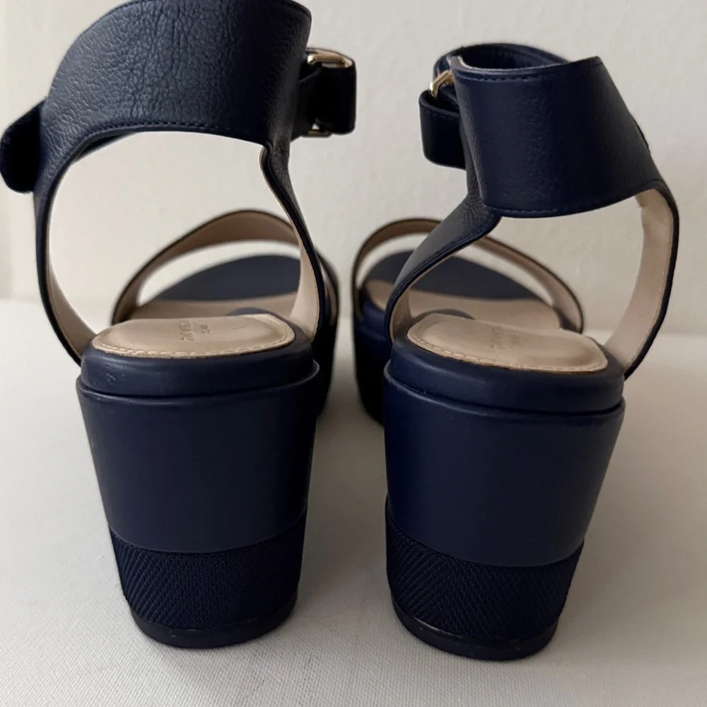 Elegant Navy Blue Cole Haan Women's Sandals - Picture 9 of 9